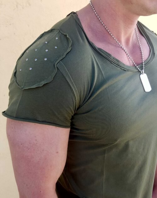 Pánske modne tričko s dierami 587 olive Oneck - Image 2