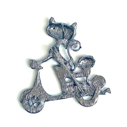 brosna macka na motorke 1