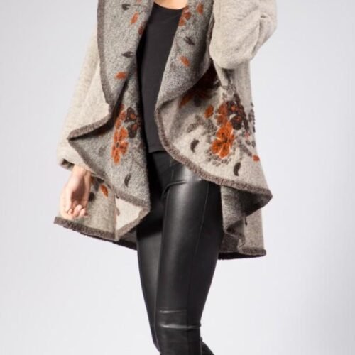 ITALY DÁMSKY OVERSIZE VLNENÝ KABAT VYSIVANY BEIGE 8 vlneny kabat oversize ornel italy 6