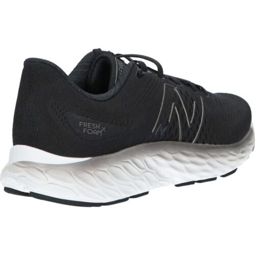 NEW BALANCE MEVOZLK3 BLACK panske bezecke topanky 3