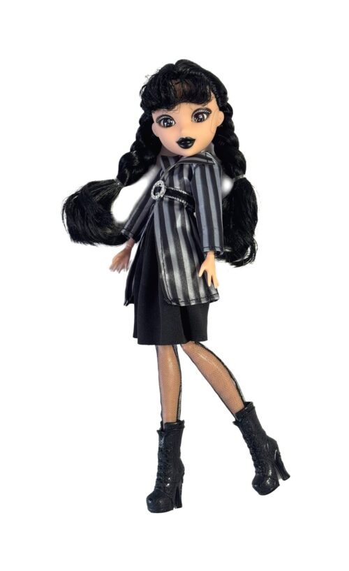 Babika Wednesday Doll Addams Family 26cm Anime – Obrázok 4