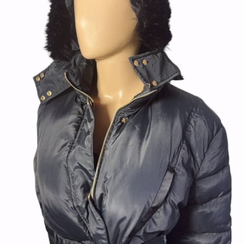 Dámska zimná bunda prešívaná čierna s kapucnou