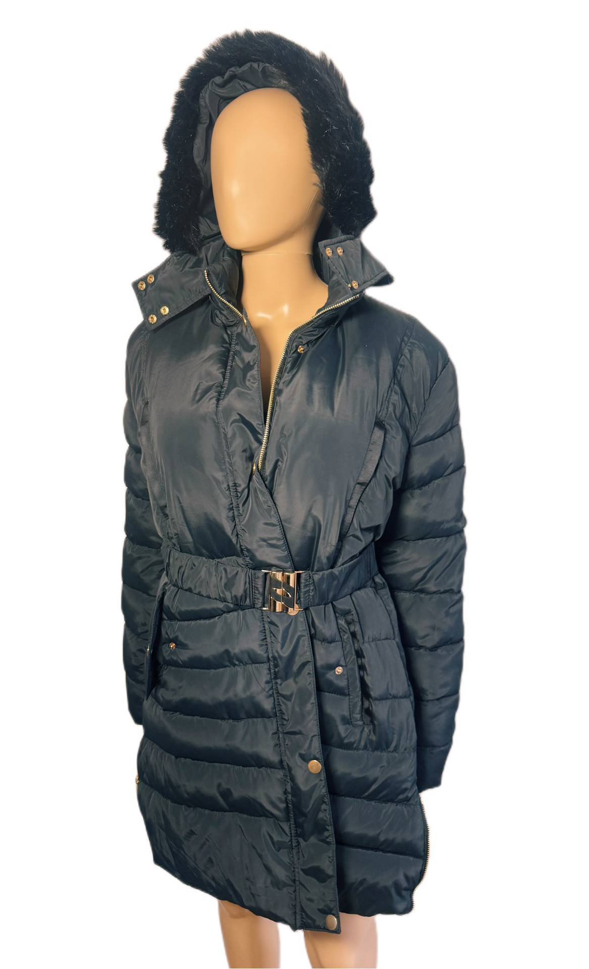 DÁMSKA ZIMNÁ BUNDA PREŠÍVANÁ ČIERNA S KAPUCNOU 5 Dámska zimná bunda prešívaná čierna s kapucnou – Obrázok 3