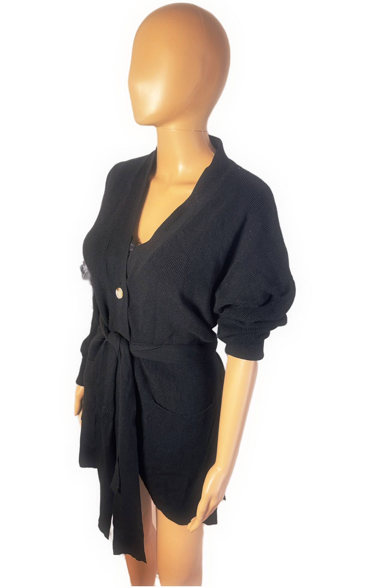 DÁMSKY SVETER CARDIGAN NA GOMBIKY S OPASKOM CIERNY 4 Dámsky sveter cardigan na gombiky s opaskom cierny