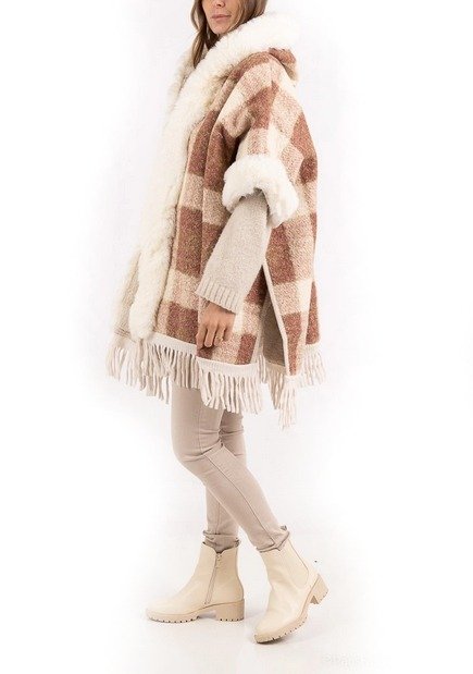 DÁMSKA PELERÍNA PONCHO S KOŽUŠINOU PONČO S KAPUCNOU BEIGE 4 ponco poncho s kozusinou kozusina damske 9989 zimne beige