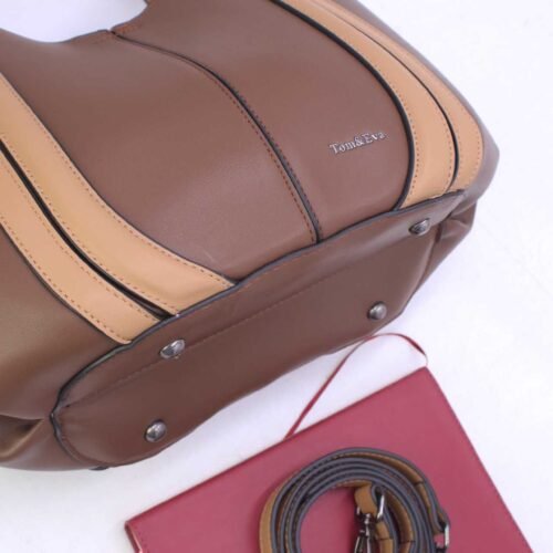 FRANCE KABELKA CHIC LEATHER EFFECT HANDBAG 6374 COFFEE APRICOT 9 FRANCE Kabelka Chic Leather Effect Handbag 6374 Coffee Apricot – Obrázok 4