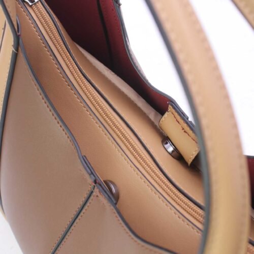 FRANCE KABELKA CHIC LEATHER EFFECT HANDBAG 6374 COFFEE APRICOT 8 FRANCE Kabelka Chic Leather Effect Handbag 6374 Coffee Apricot – Obrázok 3