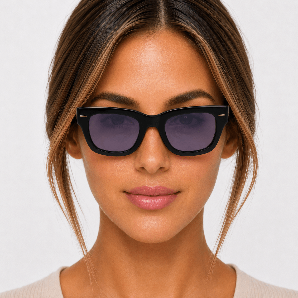 Calvin Klein CK23509S Čierne Slnečné Okuliare pre Ženy 2 Calvin Klein CK23509S Čierne Slnečné Okuliare pre Ženy
