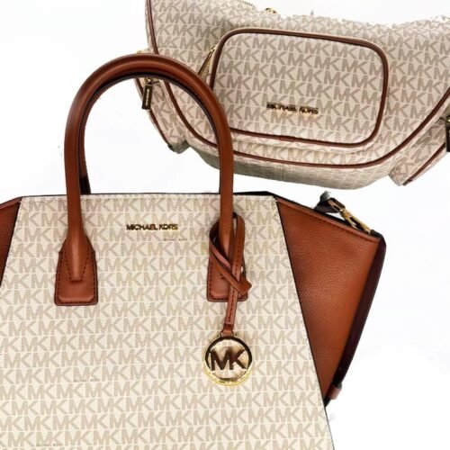 MICHAEL KORS KABELKA MERRIT LOGO CROSSBODY BAG VANILLA 11 Michael Kors Kabelka Merrit Logo Crossbody Bag Vanilla