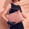 FRANCE Elegantná dámska taška na notebook s zrnitej kože 6705 ružová