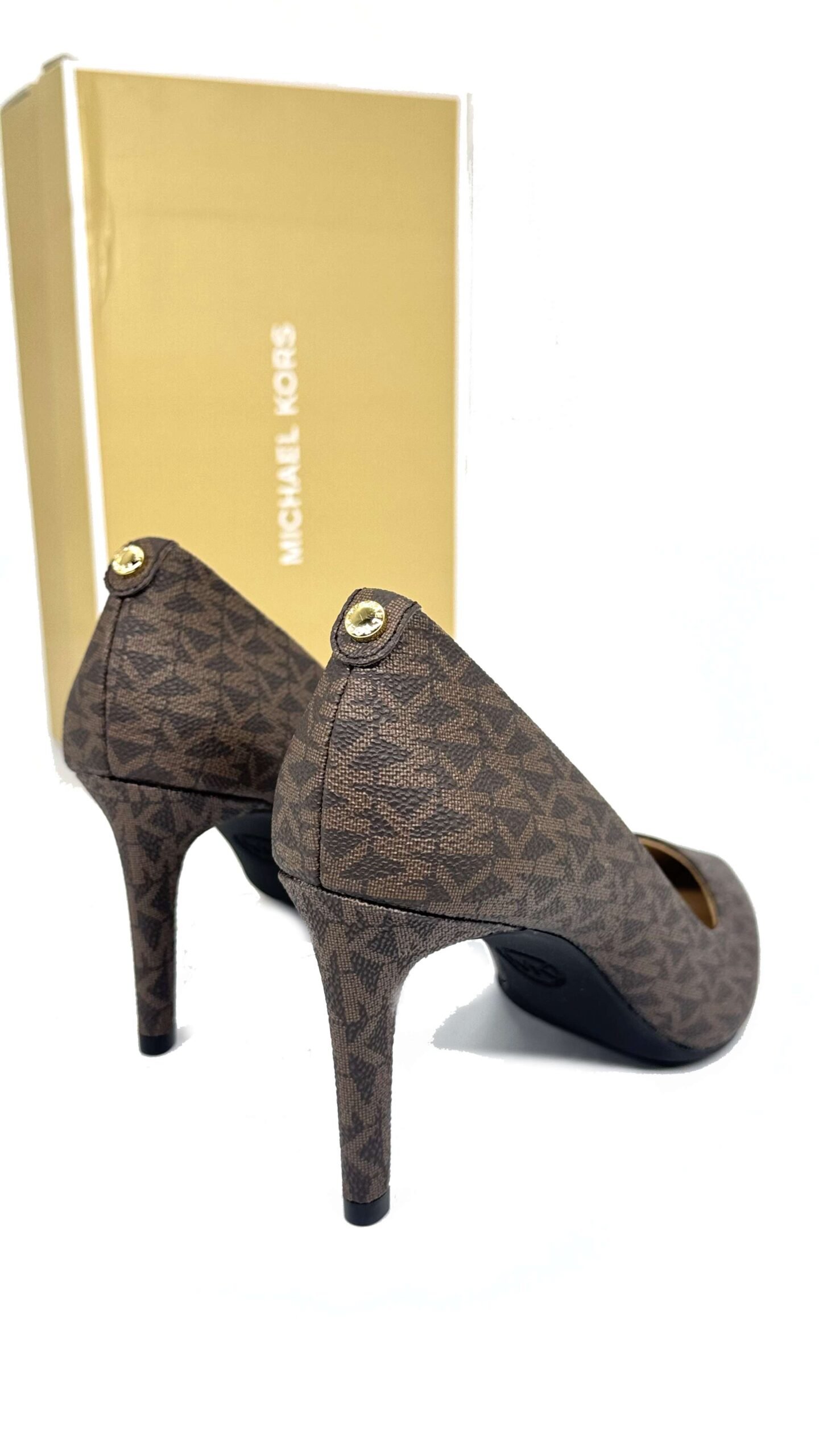 MICHAEL KORS LODICKY DOROTHY MONOGRAM PUMP BROWN 4 MICHAEL KORS Lodicky Dorothy Monogram Pump Brown – Obrázok 4