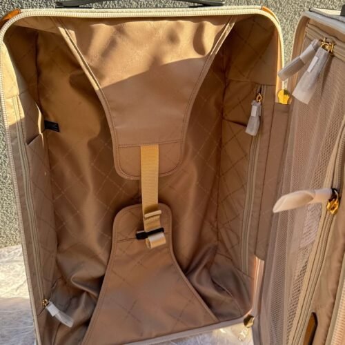 Michael-Kors-Signature-Vanilla-Hard-Shell-Suitcase kufor