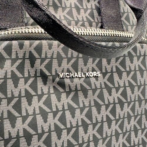 MICHAEL KORS MK Monogram Zip Tote Black kabelka obojstranna