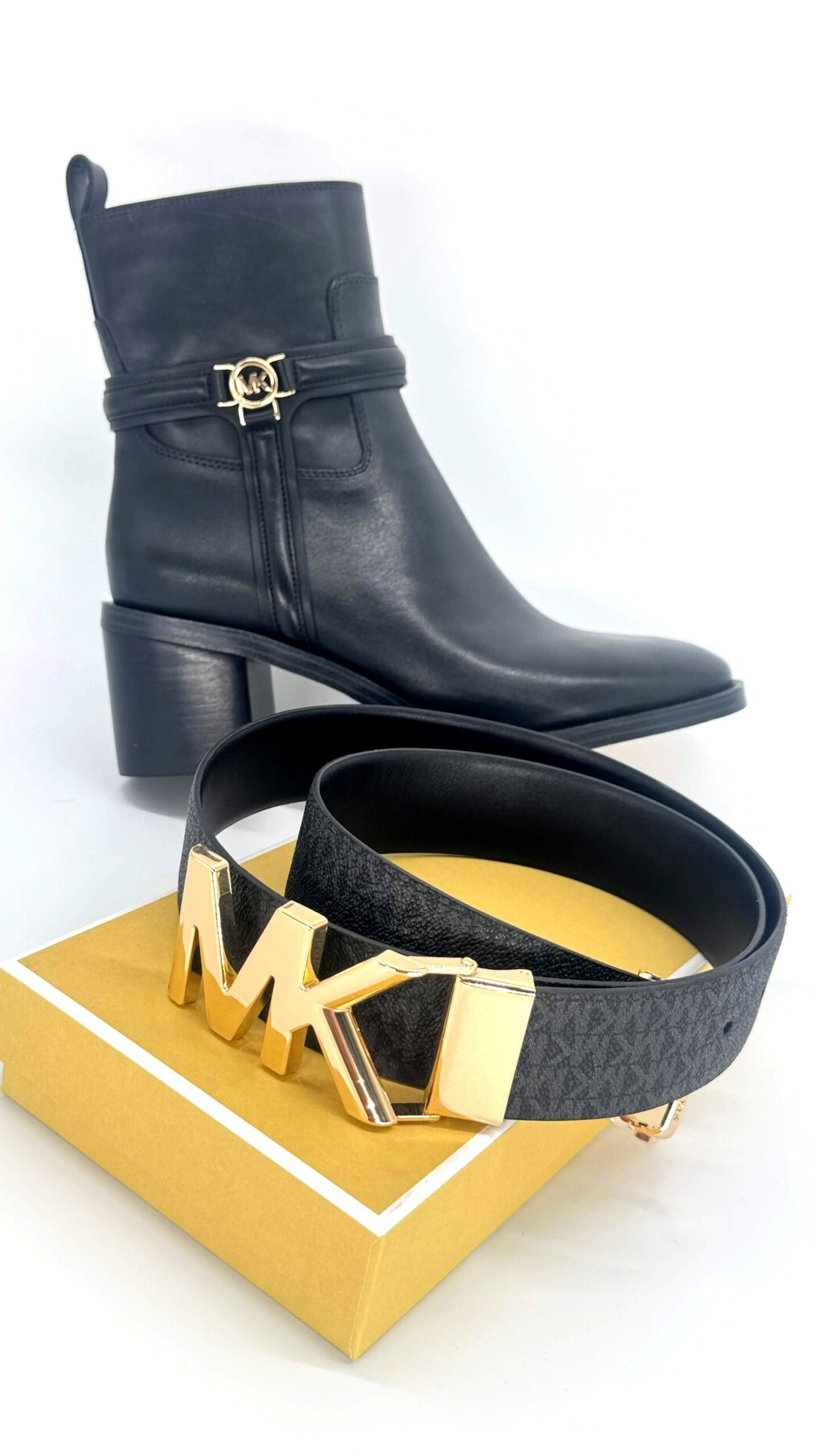 MICHAEL KORS MK OPASOK LOGO BUCKLE BELT BLACK 3 MICHAEL KORS MK Opasok Logo Buckle Belt Black